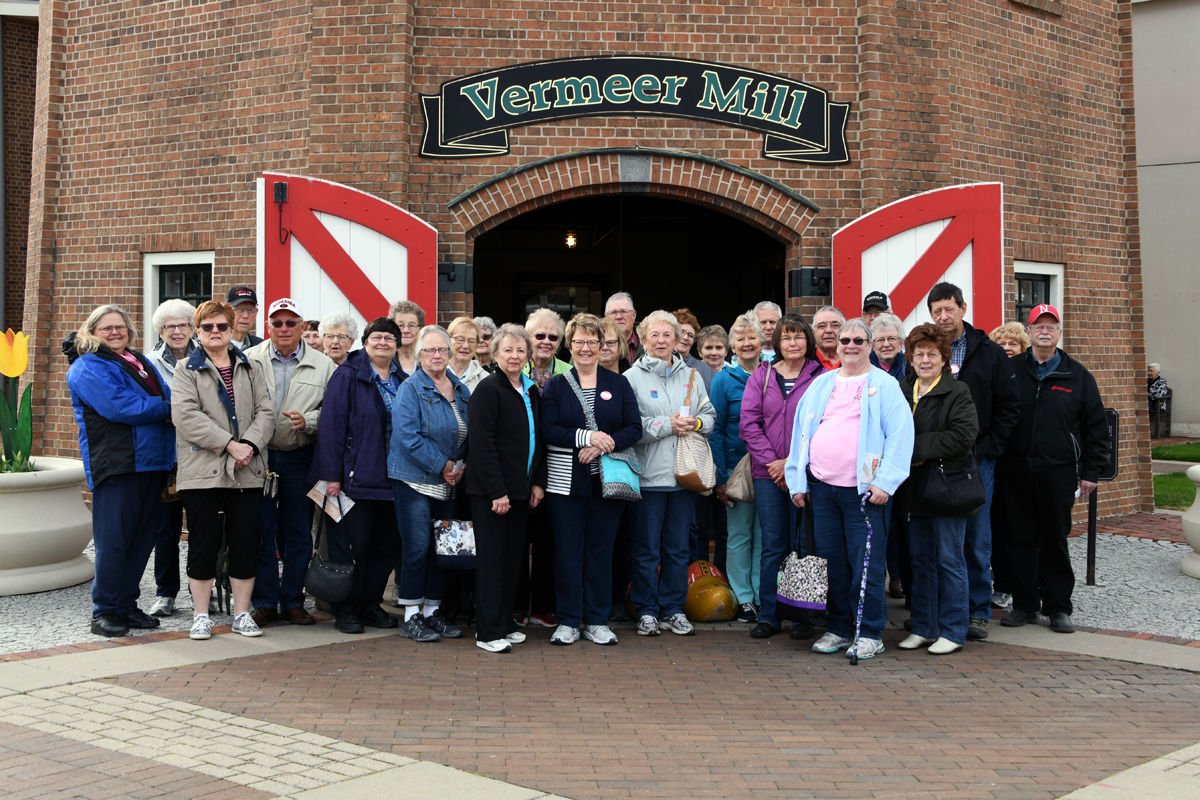 148 The York Fun Club at the Vermeer Windmill.JPG